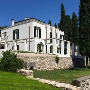 https://washington-apartments-al-vittoriale.it-lombardy.com